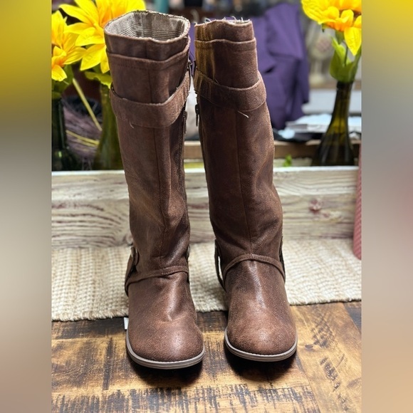 Rocket Dog Shoes - Rocket dog 8-1/2 zipper boots brown preowned 14-1/2 length great condition